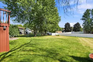 2375 Helena Rd N, Oakdale, MN 55128 - Photo 38