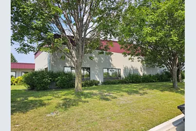 222 20th Street SE, Willmar, MN 56201 - Photo 2