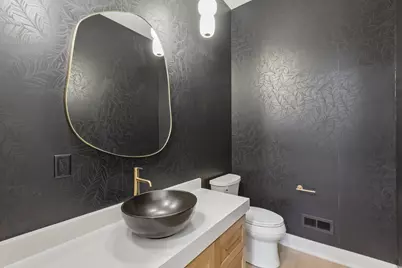 5805 Kellogg Avenue, Edina, MN 55424 - Photo 24