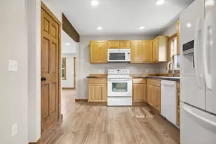 909 4th St SE, Aitkin, MN 56431 - Photo 6