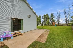 3748 Village Green Cir, Moorhead, MN 56560 - Photo 22