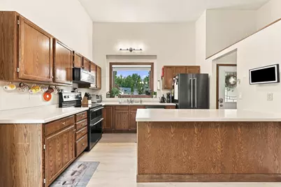 3748 Village Green Circle, Moorhead, MN 56560 - Photo 6