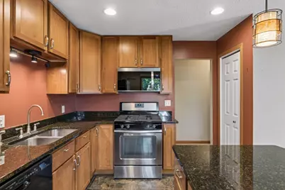 7817 73rd Street S, Cottage Grove, MN 55016 - Photo 8