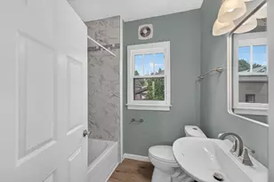 811 8th Ave SE, Rochester, MN 55904 - Photo 10