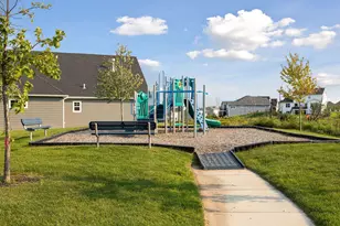 9557 James Cir N, Lake Elmo, MN 55042 - Photo 70