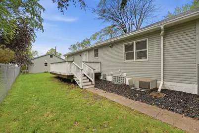 1107 11th Avenue SE, Saint Cloud, MN 56304 - Photo 16