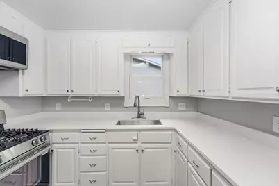 1107 11th Avenue SE, Saint Cloud, MN 56304 - Photo 8