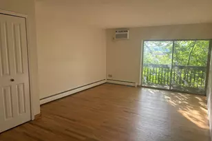 380 Ramsey St, Saint Paul, MN 55102 - Photo 1