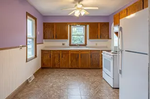 108 S 9th St, Brownsville, MN 55919 - Photo 4