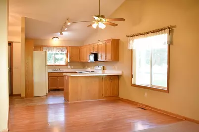 3792 Shannon Drive, Hastings, MN 55033 - Photo 4