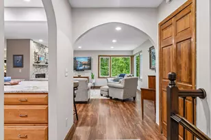 7646 Carnelian Ln, Eden Prairie, MN 55346 - Photo 10