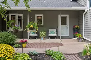 7646 Carnelian Ln, Eden Prairie, MN 55346 - Photo 8