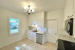 104 S Park Ave, Springfield, MN 56087 - Photo 26