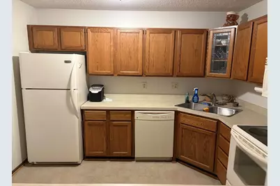 2110 Ridge Drive #13, Saint Louis Park, MN 55416 - Photo 2