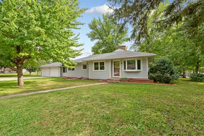 815 Court Avenue, Gaylord, MN 55334 - Photo 1