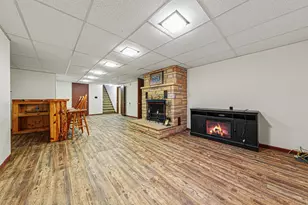 815 Court Ave, Gaylord, MN 55334 - Photo 24