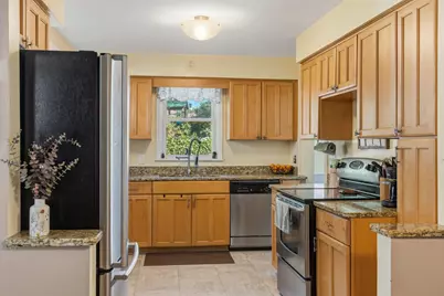 1329 Beech Street, Saint Paul, MN 55106 - Photo 14