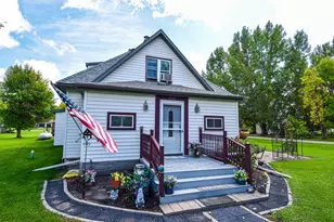 202 Melgaard St, Viking, MN 56760 - Photo 2