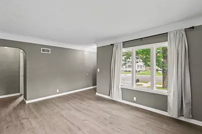 302 Lincoln Avenue N, New Prague, MN 56071 - Photo 4