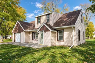 105 Amsterdam Ave W, Hollandale, MN 56045 - Photo 2