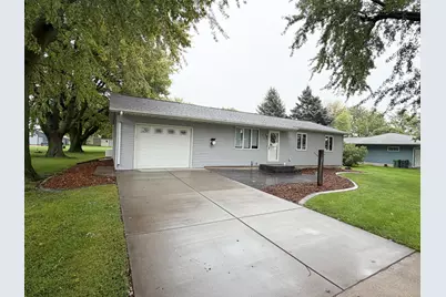 612 11th Street, Brewster, MN 56119 - Photo 2