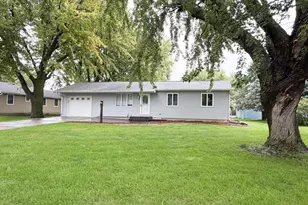 612 11th St, Brewster, MN 56119 - Photo 4