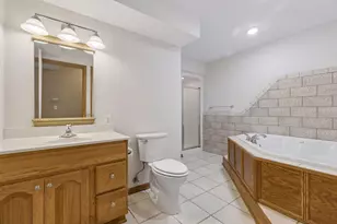 492 Holly Ln N, Oakdale, MN 55128 - Photo 34