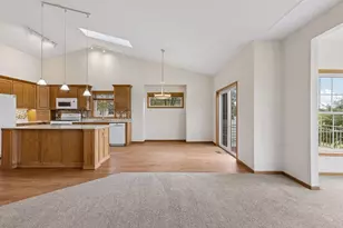 492 Holly Ln N, Oakdale, MN 55128 - Photo 14