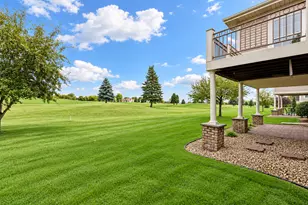 492 Holly Ln N, Oakdale, MN 55128 - Photo 40