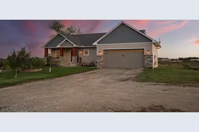 1060 230th Street W, Farmington, MN 55024 - Photo 2