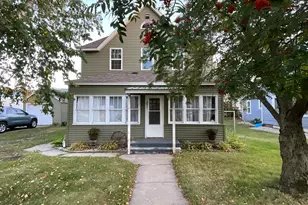 221 1st Ave N, Long Prairie, MN 56347 - Photo 2