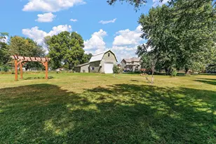 404 W Main St, Morristown, MN 55052 - Photo 6