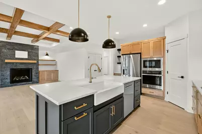 1504 Shannon Oaks Boulevard NE, Rochester, MN 55906 - Photo 10