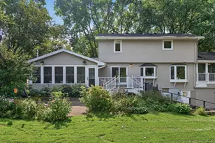 12 Tamarisk Rd, Dellwood, MN 55110 - Photo 4
