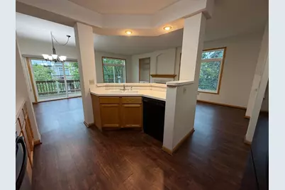 214 Christenson Way NE, Fridley, MN 55432 - Photo 8