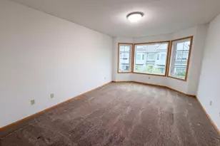 214 Christenson Way NE, Fridley, MN 55432 - Photo 4