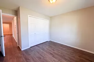 13397 Hughes Ct, Apple Valley, MN 55124 - Photo 4