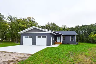 4331 State Hwy 11, Karlstad, MN 56732 - Photo 1