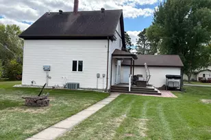 116 3rd St E, Halstad, MN 56548 - Photo 6