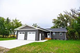 4341 State Hwy 11, Karlstad, MN 56732 - Photo 1