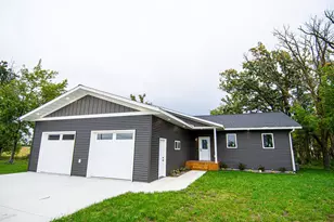 4341 State Hwy 11, Karlstad, MN 56732 - Photo 2