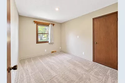 520 Smith Street, Le Sueur, MN 56058 - Photo 8