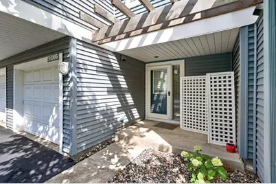 15600 24th Avenue N #G, Plymouth, MN 55447 - Photo 2