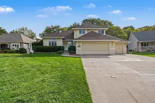 2177 Hynes Ave N, Oakdale, MN 55128 - Photo 4