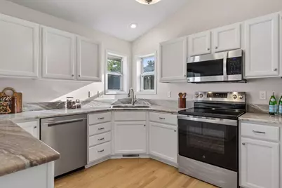 9332 Parkside Echo, Woodbury, MN 55125 - Photo 12