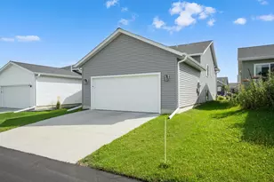 6037 Sandstone St NW, Rochester, MN 55901 - Photo 26