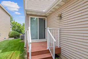 15587 Crab Apple Ln, Eden Prairie, MN 55347 - Photo 6