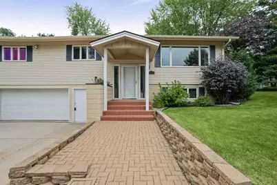 407 Mesabi Drive, Hibbing, MN 55746 - Photo 10
