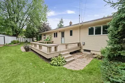 407 Mesabi Drive, Hibbing, MN 55746 - Photo 8