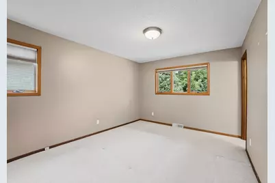 407 Mesabi Drive, Hibbing, MN 55746 - Photo 32